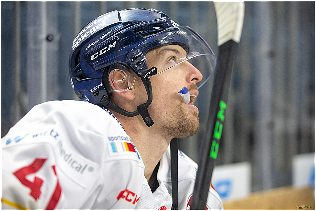 PENNY DEL; Koelner Haie- Duesseldorfer EG; Koeln, 16.01.2022